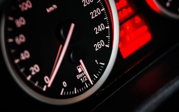 Preț combustibil: Scade factura de vacanță cu 25%