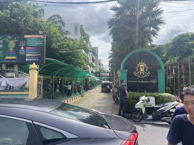 Atac armat în Thailanda: Un profesor mort, patru răniți. Atacatorul s-a sinucis