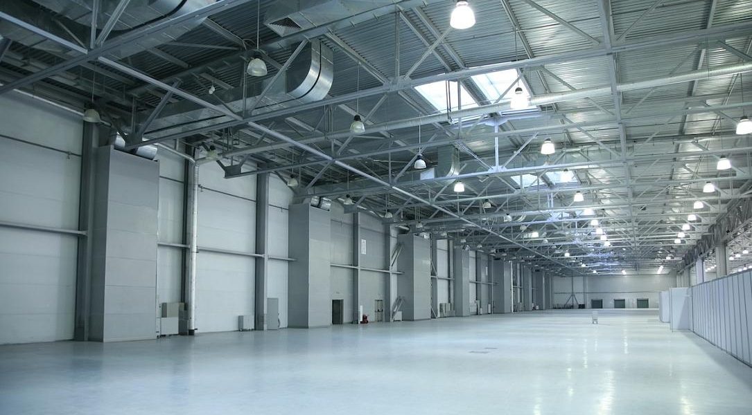 Cererea industrială, logistică-n România, plus 11% în H1