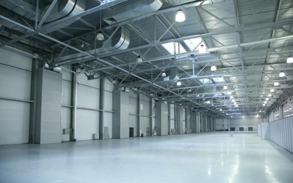 Cererea industrială, logistică-n România, plus 11% în H1