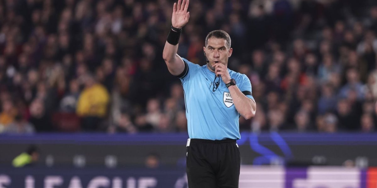 Kovacs, roșu pentru Hapoel Beer Sheva. Israelienii l-au criticat