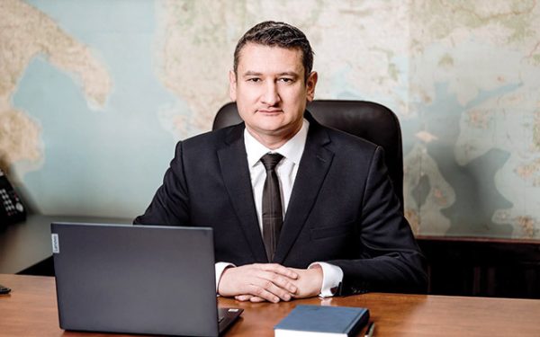 Piața imobiliară, speranță săptămâna viitoare. e-Terra online în etape.