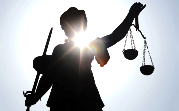 Judecătoare apărată de diavolul duhovnic: scandal în sala ÎCCJ