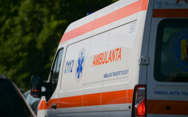 Șofer de ambulanță, pepene în loc de urgență: copilul aștepta la spital