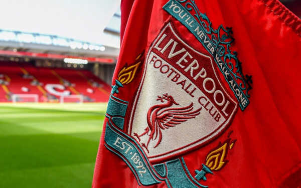 Araujo pleacă de la Barcelona la Liverpool