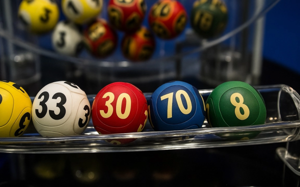 LOTO 6/49: Reportul uriaș, în continuare