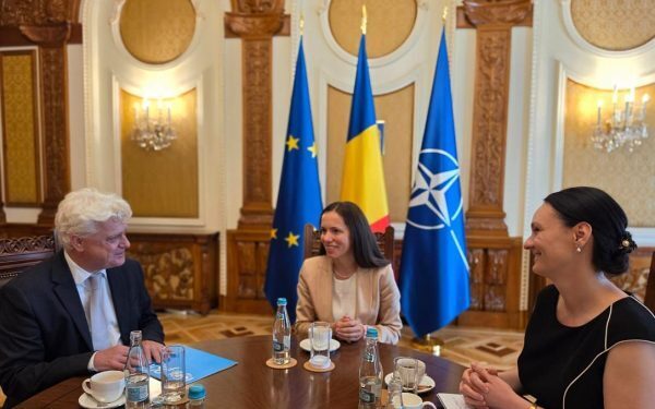 Prima Doamnă, UNICEF: Drepturile copiilor, prioritate pentru România