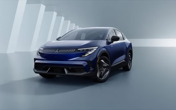 Mitsubishi Eclipse electric, un Nissan Leaf cu altă siglă