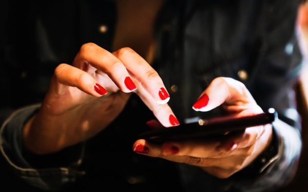 ING lansează SAFEbutton, scutul anti-fraudă pentru clienți