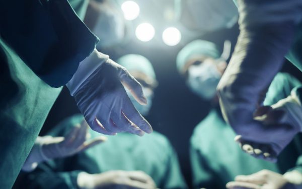 Medici de elită, în weekend, pentru 2 transplanturi renale la Iași