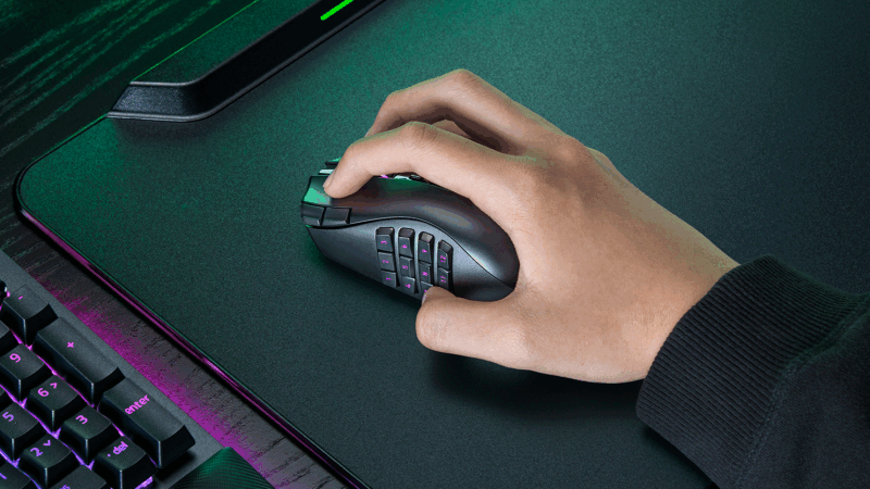 Razer Naga V3 Pro: 23 de butoane și 280 ore autonomie
