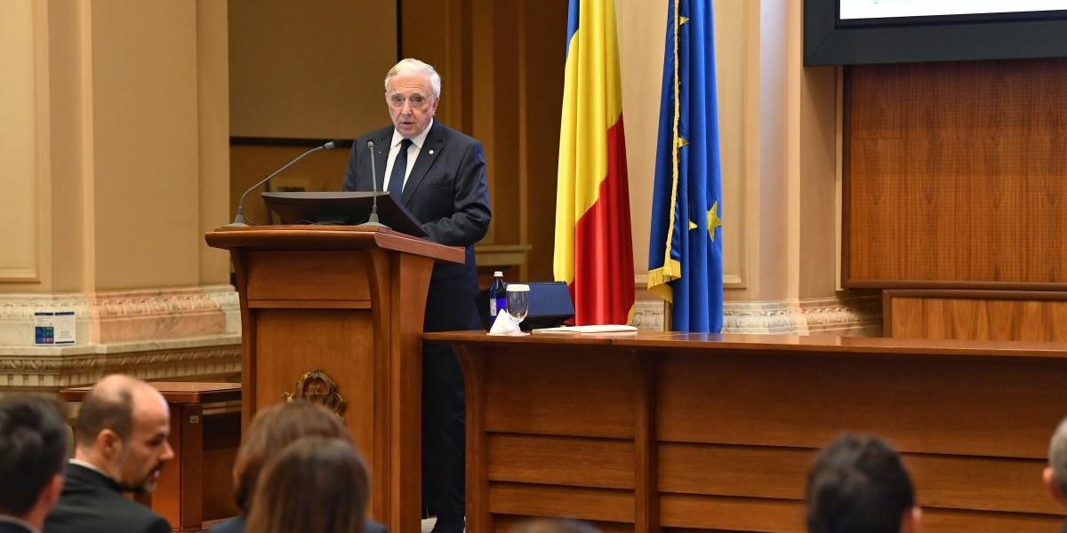 Isărescu: Fitch și Moody’s corect. Avertisment politicienilor