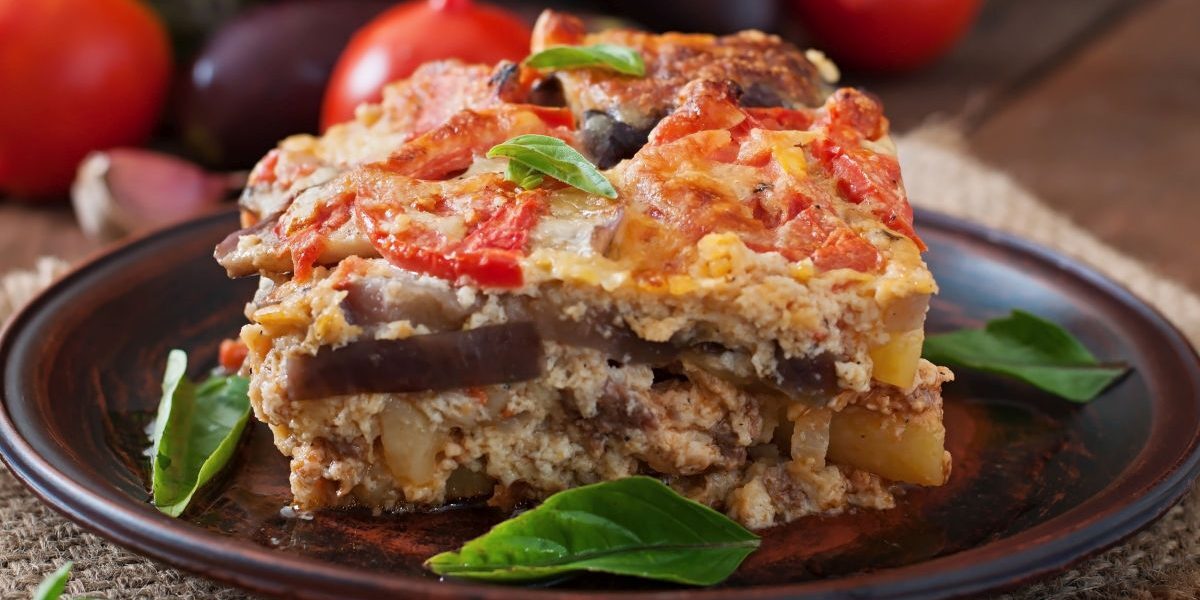 Musaca de post: Gust intens fără carne, gata în 40 de minute