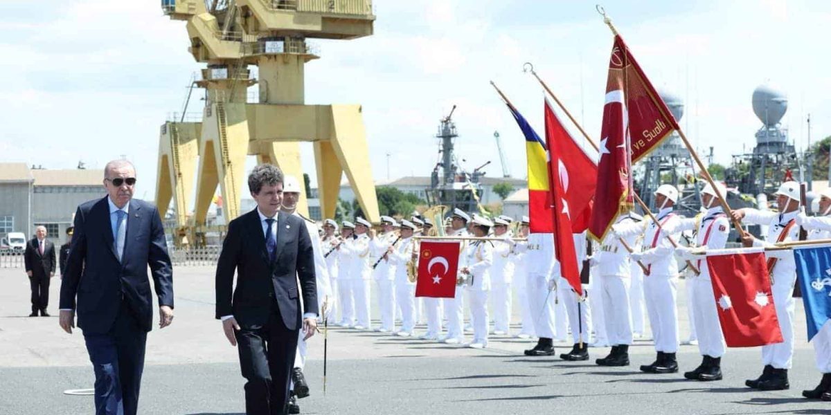 Lazurcă la Ankara: Marea Neagră, subiect fierbinte