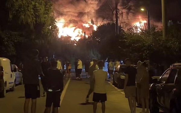 Incendiu puternic în Nordul Capitalei, RO-ALERT emis