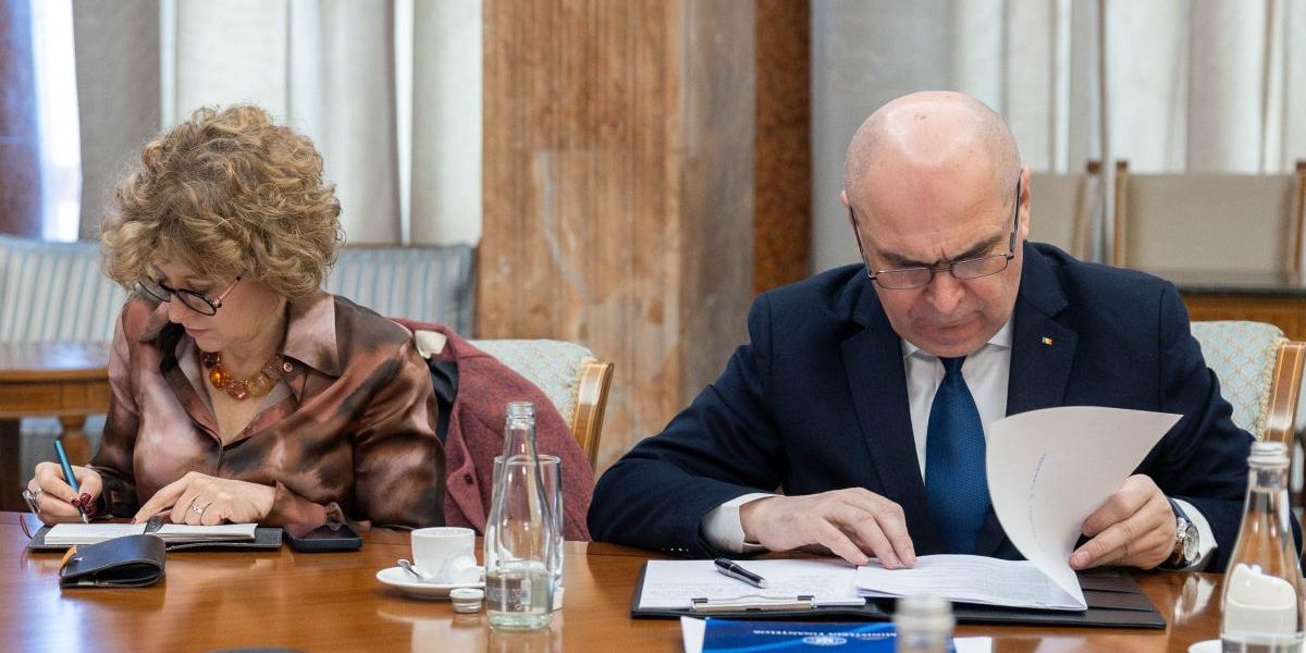 Oana Gheorghiu: Sindicatele cer salarii mai mari, premieră istorică
