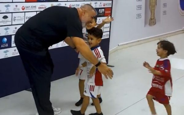 Olăroiu, filmat în miezul scandalului din Emirate