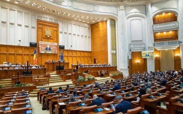 Parlament: Legea Integrității, votată cu amendamente PSD și AUR