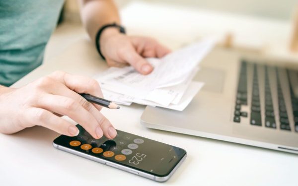 Pensie după 35 ani: Câți bani ia un român cu 4000-5000 lei net