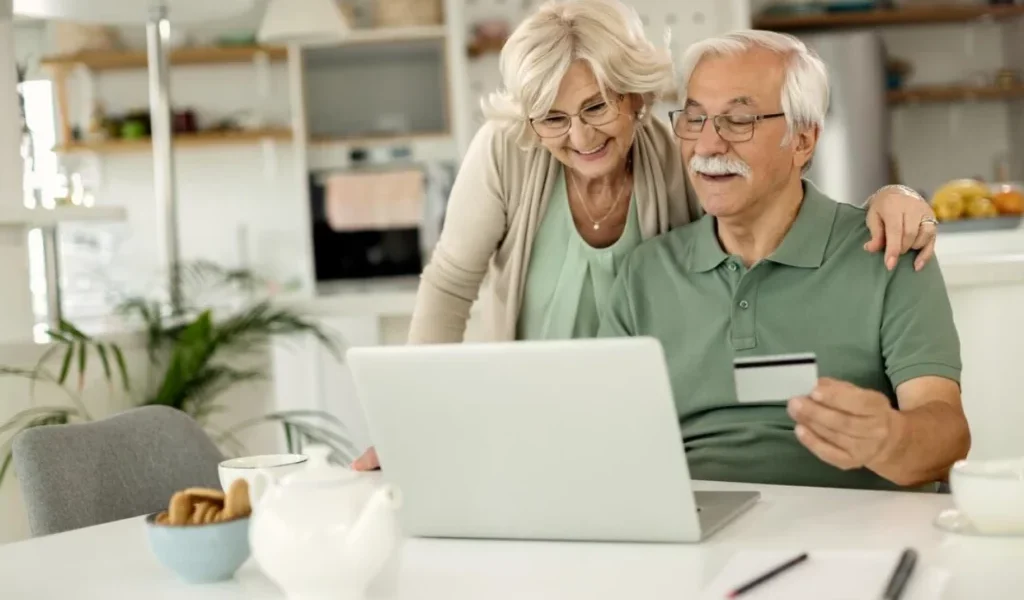 Pensionarii primesc 500 lei: Bani în cont, automat