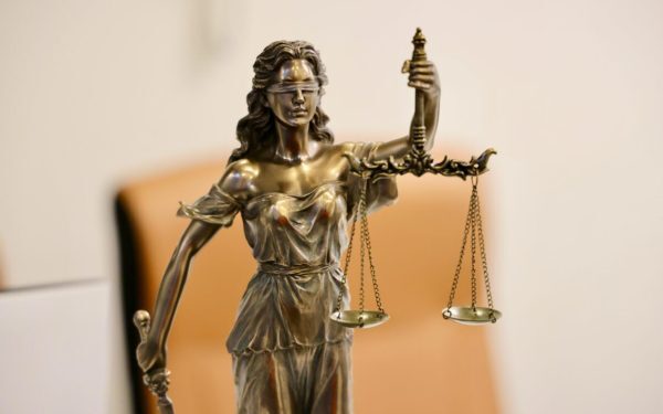 Procurorul Bucurică scapă de arest preventiv după decizia Curții de Apel