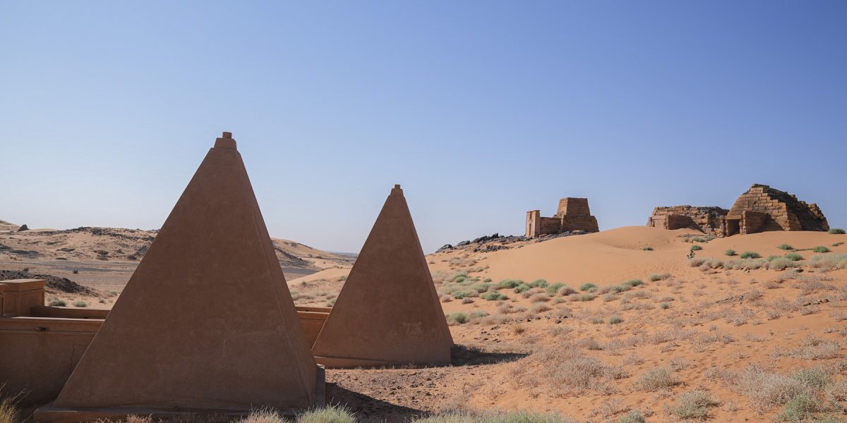 Piramidele din Meroe, bijuterii istorice, sub amenințarea războiului din Sudan