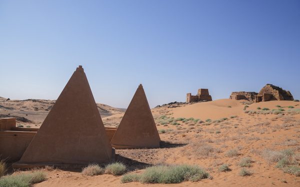 Piramidele din Meroe, bijuterii istorice, sub amenințarea războiului din Sudan