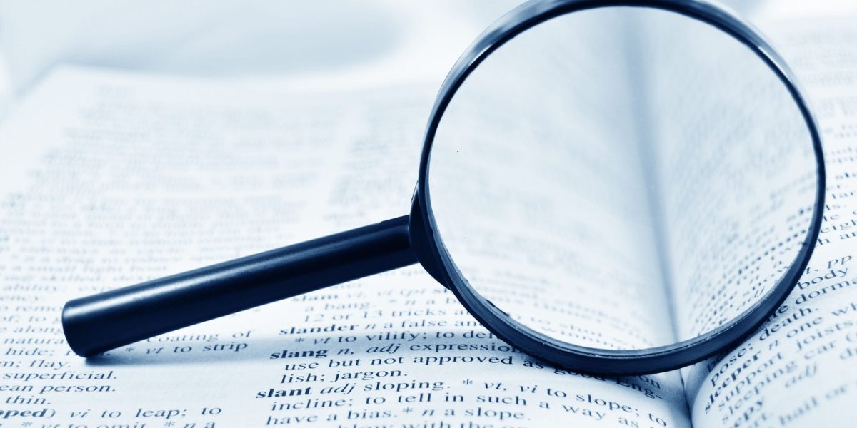 Reclamă vs. Publicitate: Românii le confundă, iată diferența