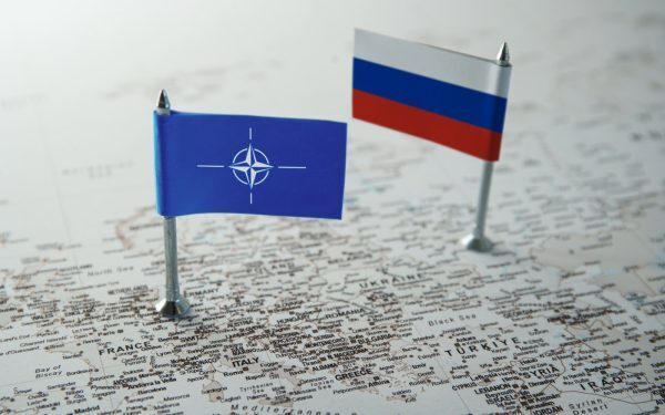 Război în Europa: Cine oprește Rusia fără NATO