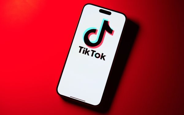 Oana Gheorghiu: TikTok fură creiere, ambulanță atacată la Cluj