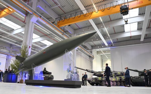 Rheinmetall: Tineri germani, gata de armată, dar voluntariatul e insuficient