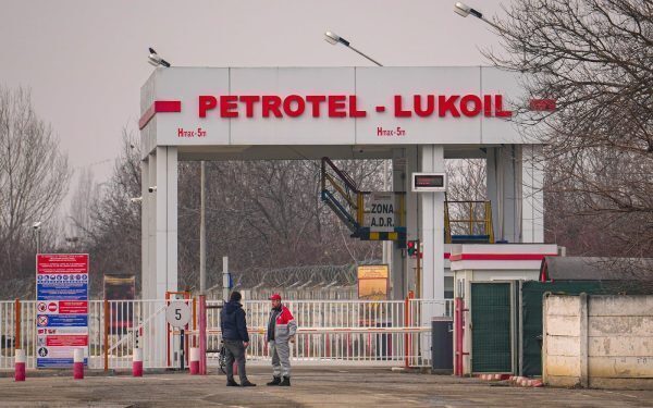 Petrotel-Lukoil, în insolvență: Singura șansă pentru rafinărie