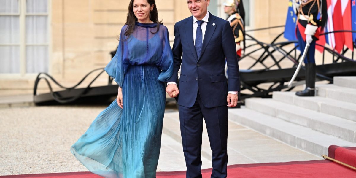 Salariile lui Mirabela Grădinaru și Nicușor Dan: Cât câștigă lunar