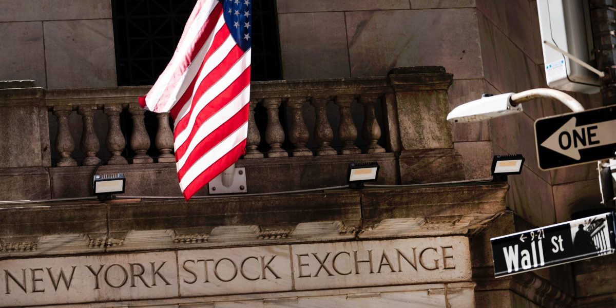 Wall Street ZBOARĂ: Giganții tech duc bursa la record