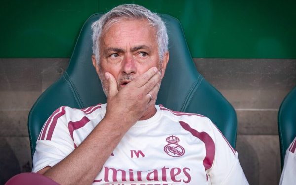 Mourinho dă afară doi jucători, Real vinde pe peste 200 milioane euro