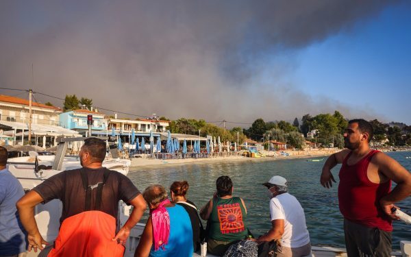 Români evacuați din Halkidiki: cazare temporară și cum se cere ajutor