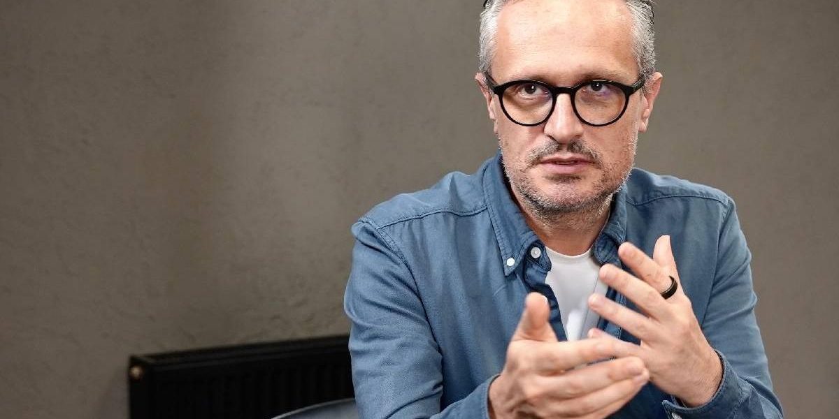 Stanca: Ficțiunea bate realitatea. Ambuanțe negre și TikTok, semnele crizei