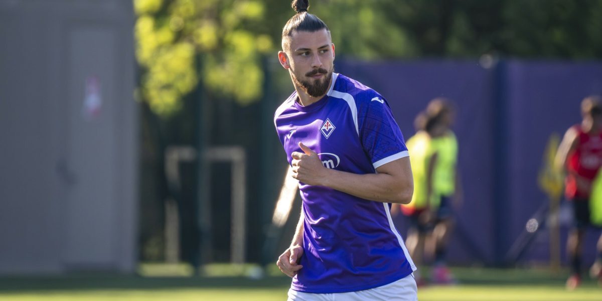 Drăgușin, statut schimbat la Fiorentina. Un croat riscă plecarea