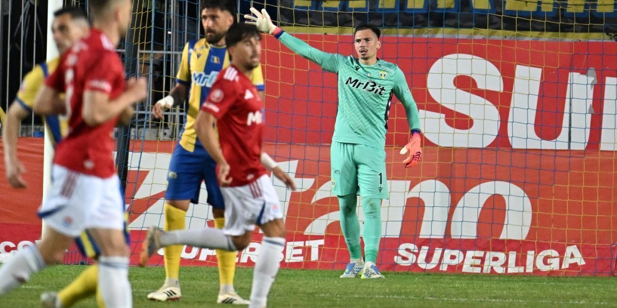 Fotbalist român, la 30 km de conflict. Debut spectaculos la noua echipă