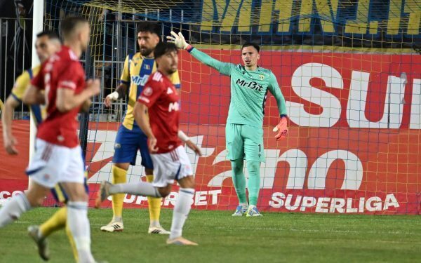 Fotbalist român, la 30 km de conflict. Debut spectaculos la noua echipă