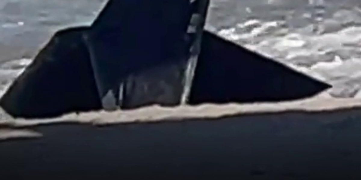 Drone militare, pe plaja din Saturn: imagini șocante
