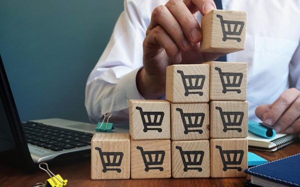Retailul românesc scade 5.4% în trimestrul II