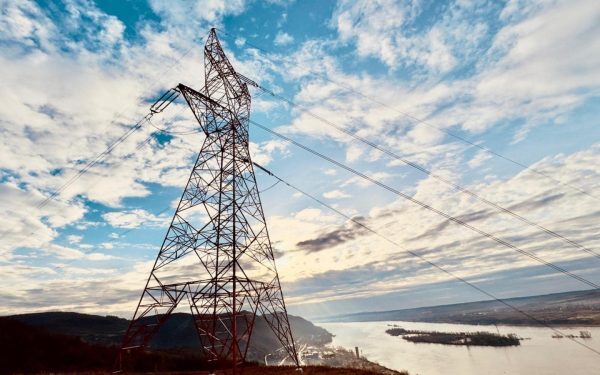 Guvernul limitează exporturile de energie și reduce consumul în criză