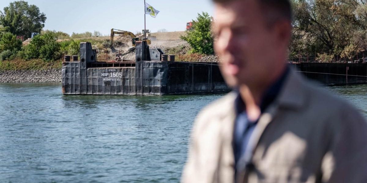 Magyar, exemplul negativ al României: Centrală nucleară închisă, Ungaria pe Dunăre