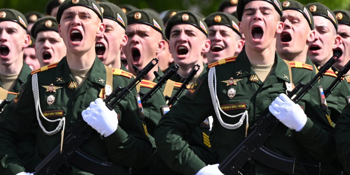 Rusia: Bărbați recrutați forțat, țintă 409.000 soldați în 2026