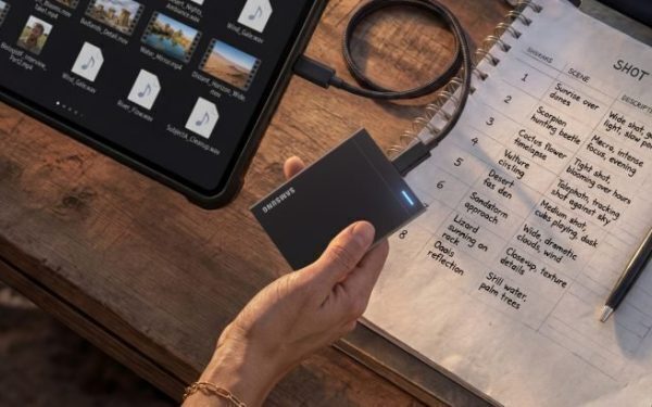 Samsung lansează SSD-uri P9/P7, viteze USB4, până la 8TB