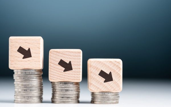 Economia României în cădere liberă. Risc major de recesiune în 2026