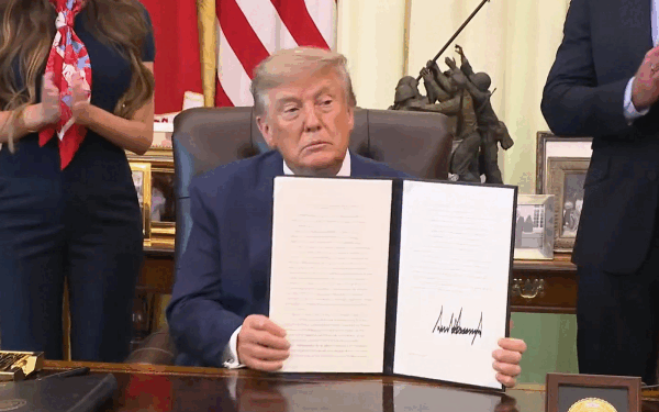 Trump, atac la vaccinurile copiilor: minciuni despre autism