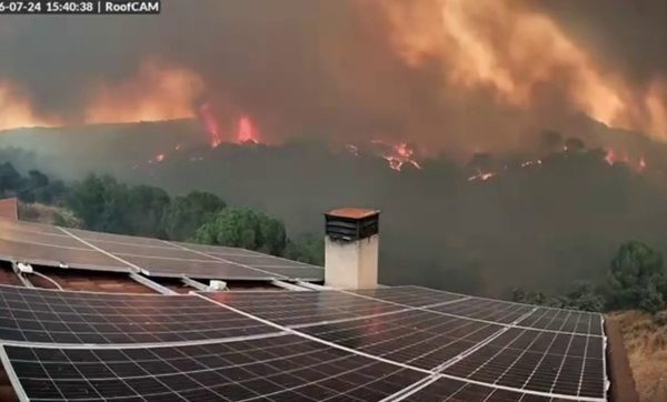 MAE: Alerte ROȘII pentru incendii în Valencia