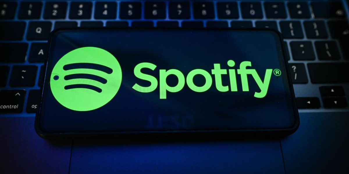 Spotify pune etichetă pe muzica generată de AI